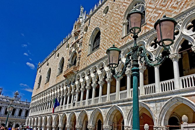 Venice: Winter Pass Top Attractions & City Walking Tour - Doge’s Palace: priority access is the big reason to care