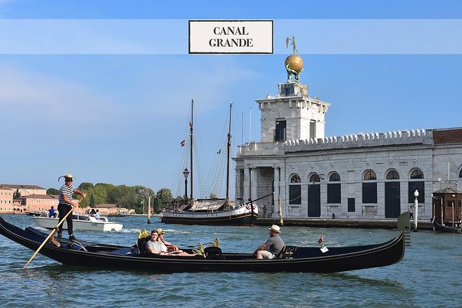 Venice's Icons: Basilica, Doge Palace, Rialto & Optional Gondola - Gondola Ride: Shared Water Time, With a Tradition Intro